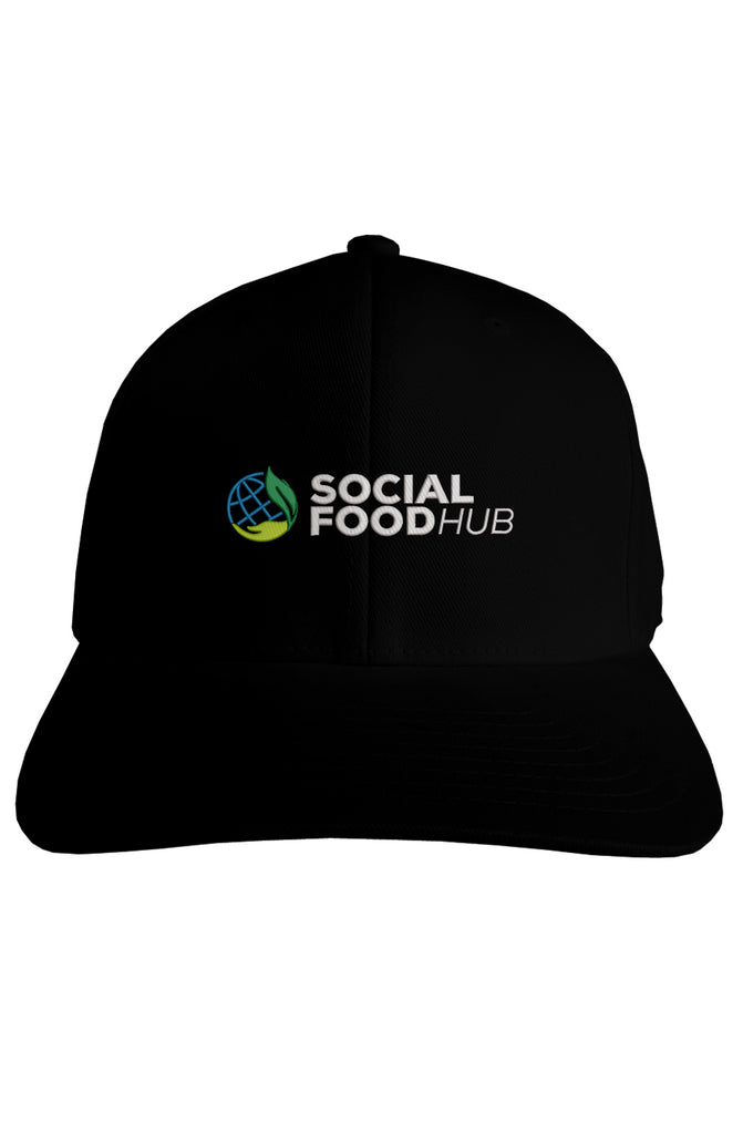 fitted Black cap w/Logo 